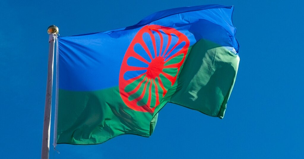 La bandera gitana se estableció en 1971 (mikael good/Pixabay)