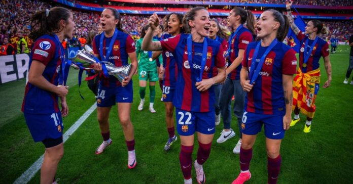 Las jugadoras del Barça celebran la victoria en la Champions (German Parga/ FC Barcelona)