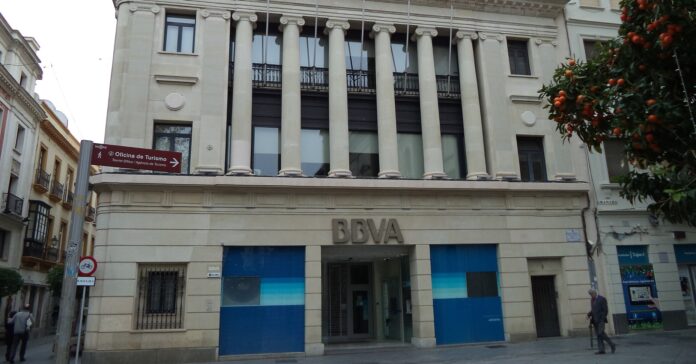 Sede de BBVA en Sevilla (CarlosVdeHabsburgo /Wikicommons)