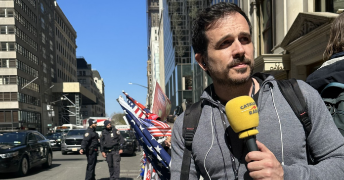 Garriga ante la Trump Tower de Nova York/Imagen cedida