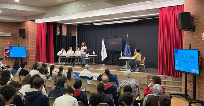 El auditorio del colegio Sant Gabriel de Barcelona durante la celebración del debate (Junior Report)