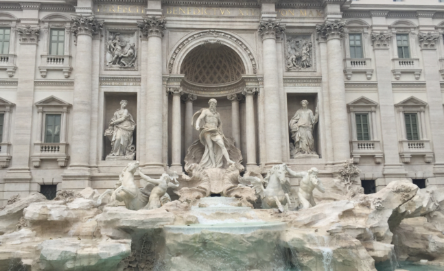 La Fontana di Trevi es uno de los monumentos más populares de la ciudad de Roma. (Dominio Público / Pxhere)