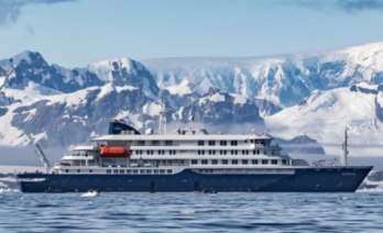 El creuer de luxe MV Hondius, afectat pel brot de hantavirus, en una fotografia d’arxiu compartida per la companyia. (Oceanwide Expeditions)